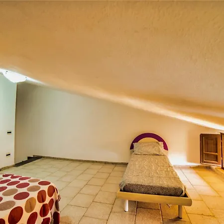 Laura - Holiday home Putzu Idu